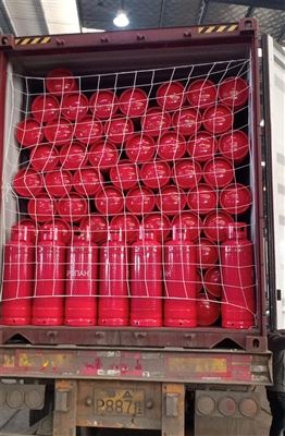Láhev na LPG 21 kg s profesionální ochranou při přepravě